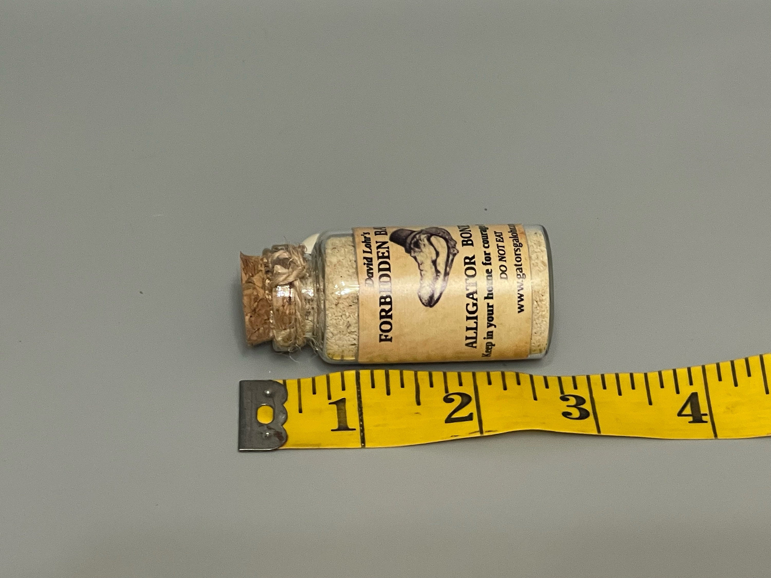 ALLIGATOR BONE DUST – Voodoo, Hoodoo, Wicca, Gothic, Oddity